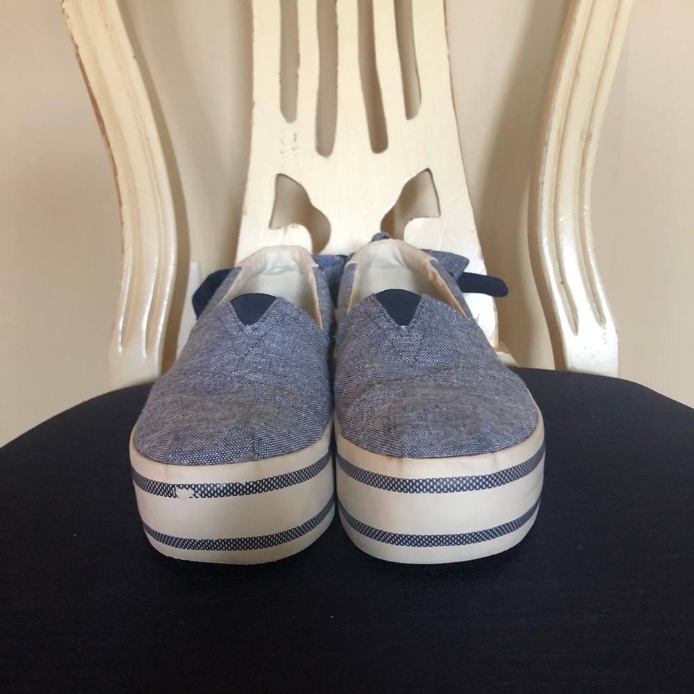 Toms Slip ons - Picture 3 of 7